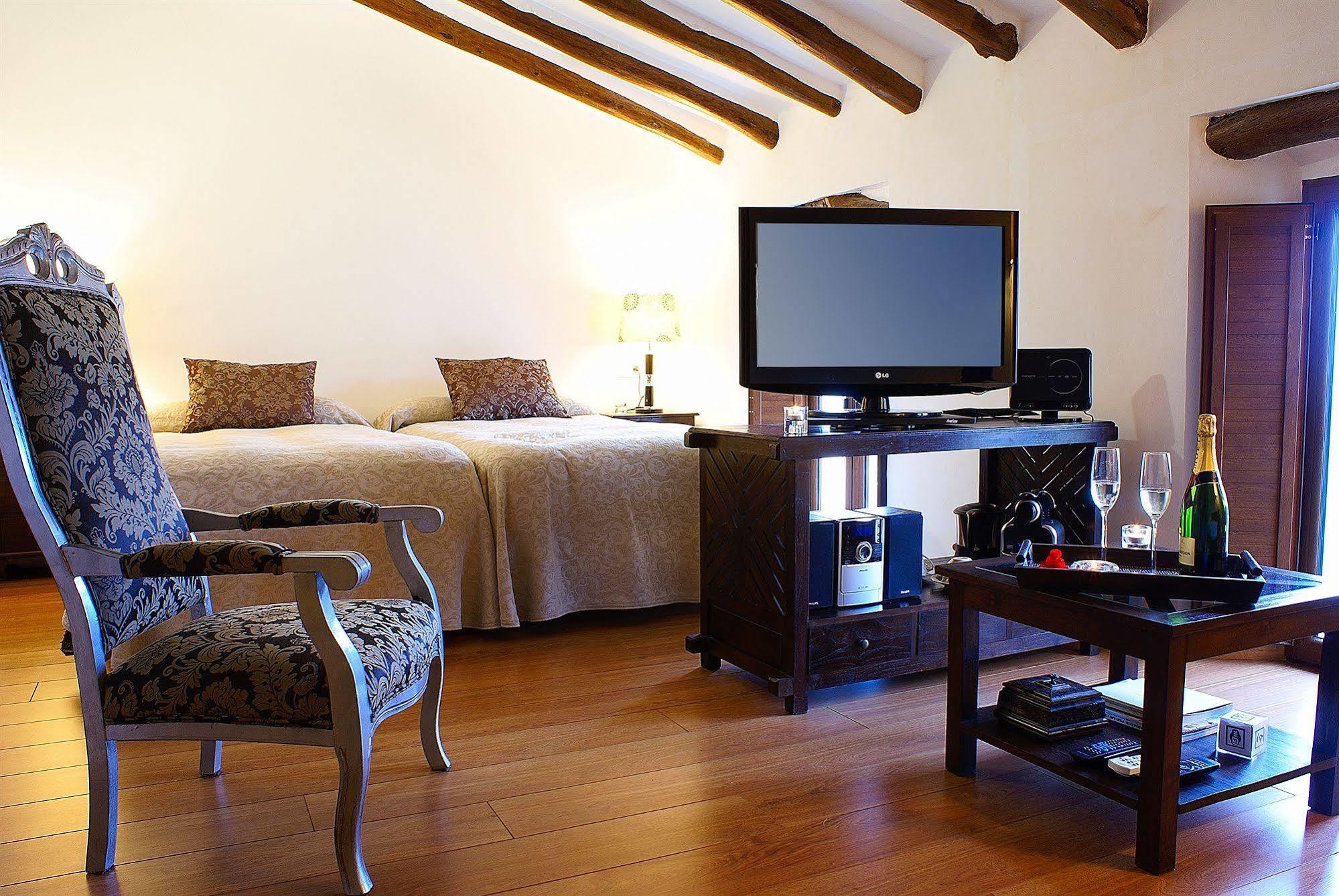 Hotel Cases Noves - Boutique - Adults Only